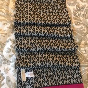 Michael Kors Authentic Signature Scarf